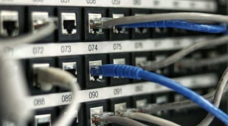 选择合适的通信线路商至关重要